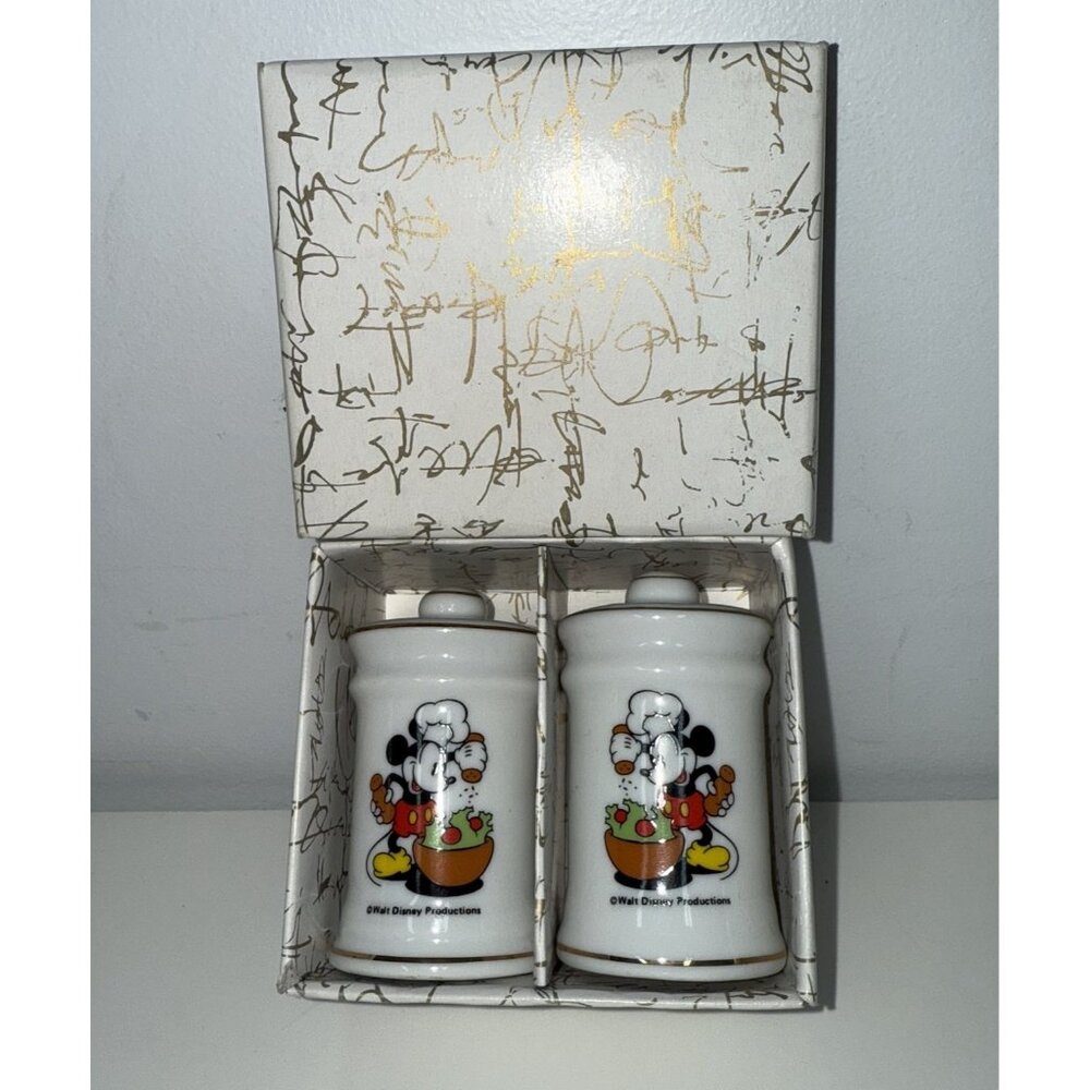 Vintage Walt Disney Mickey Mouse Salt Pepper Shakers Set Japan Gourmet Chef
